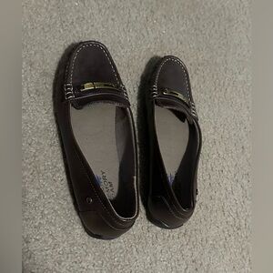 Life Stride Velocity w/Memory Foam are a size 9M.